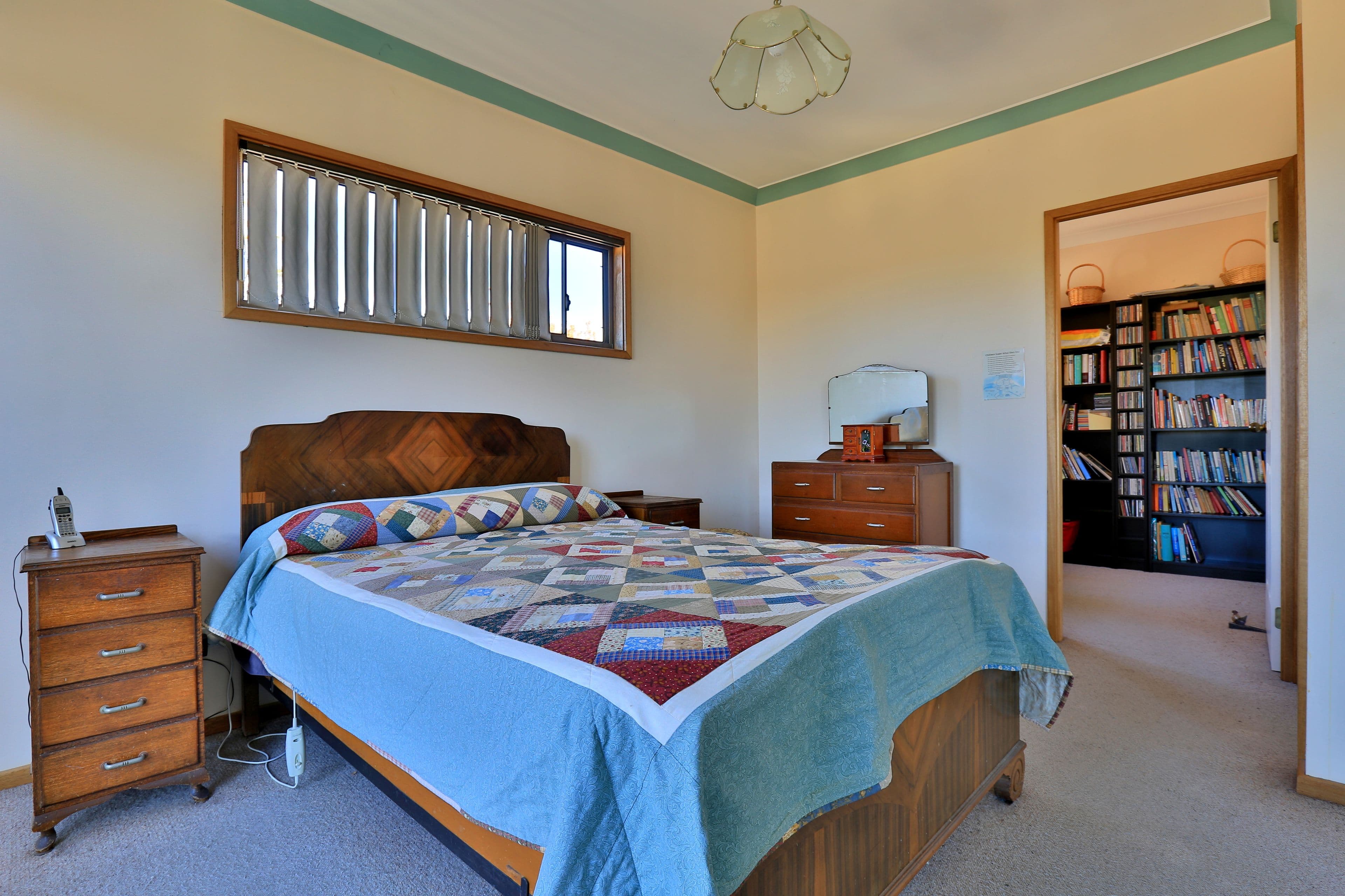 18 Omega Place, Greenacre - Thumbnail 5