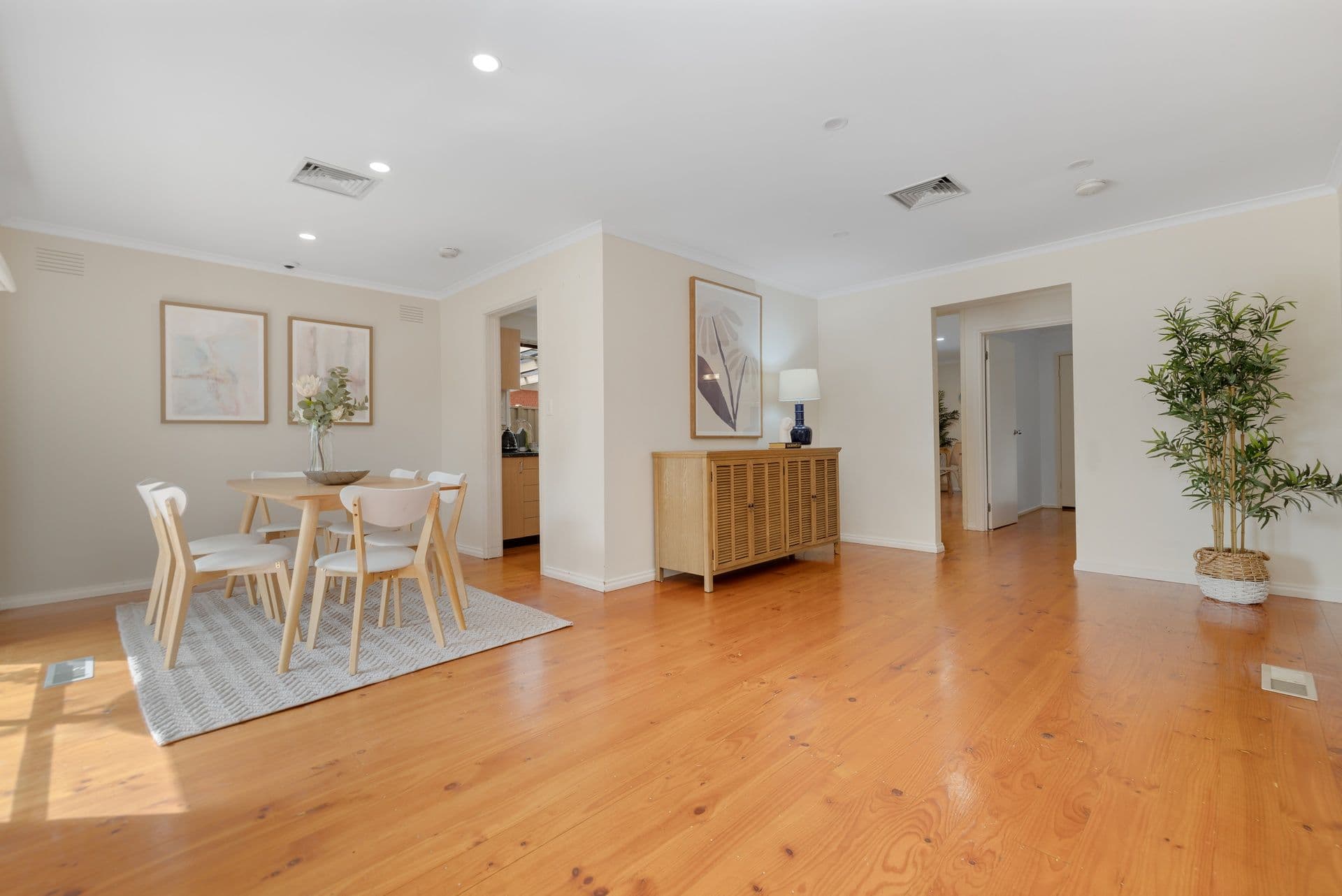 10 Gladeswood Drive, Mulgrave VIC 3170, Mulgrave - Thumbnail 4