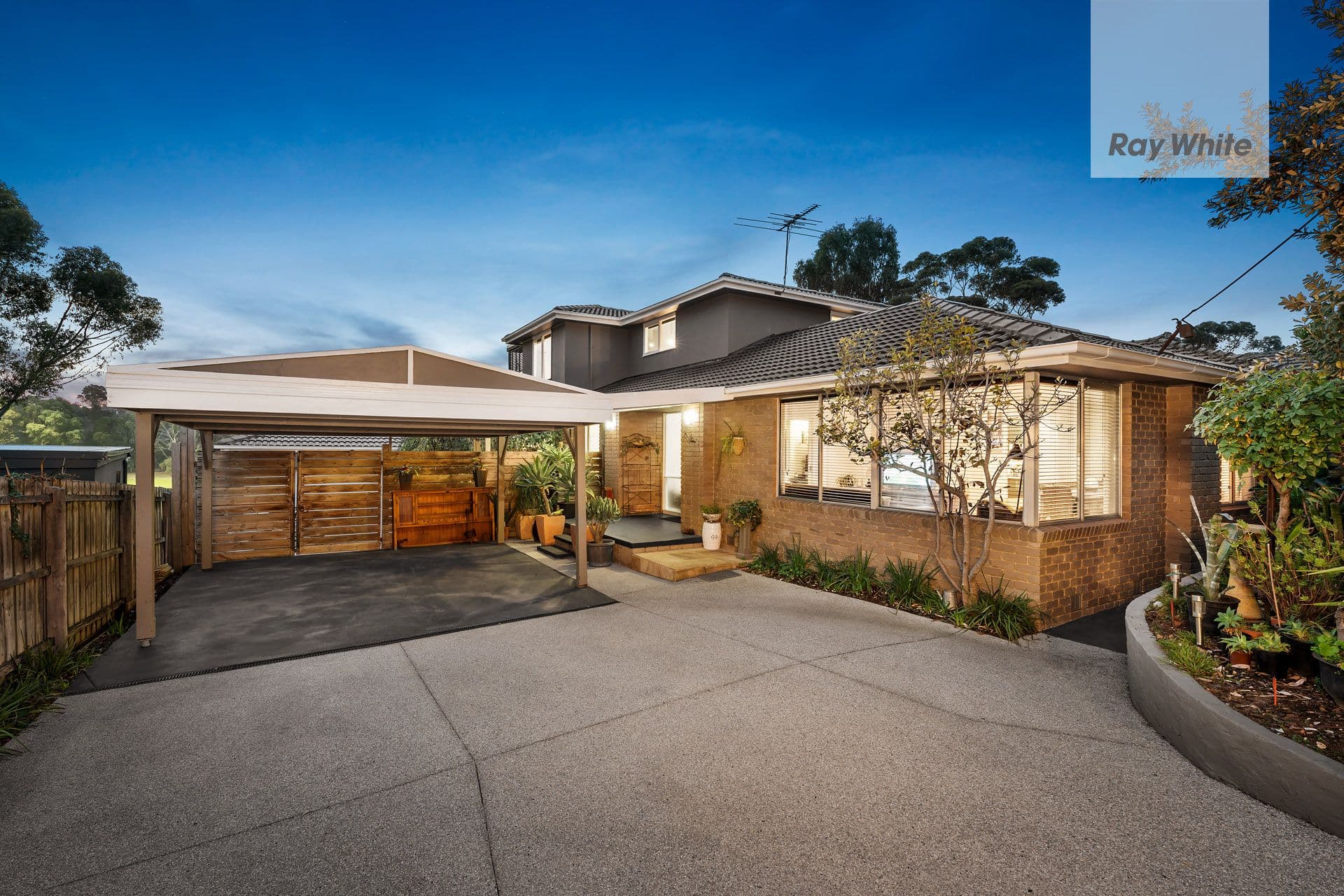 28 Somerset Drive, Viewbank VIC 3084, Viewbank - Image 1