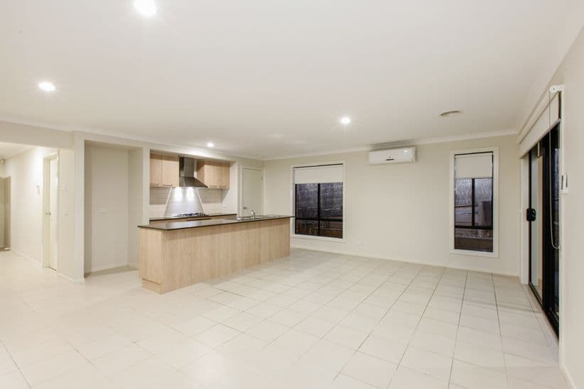 12 Allsop Avenue, Mernda VIC 3754, Mernda - Thumbnail 3