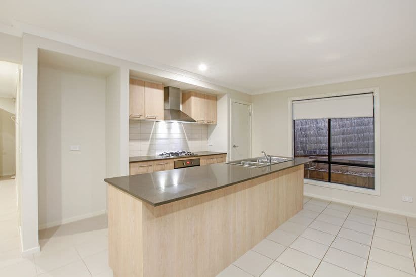 12 Allsop Avenue, Mernda VIC 3754, Mernda - Thumbnail 4