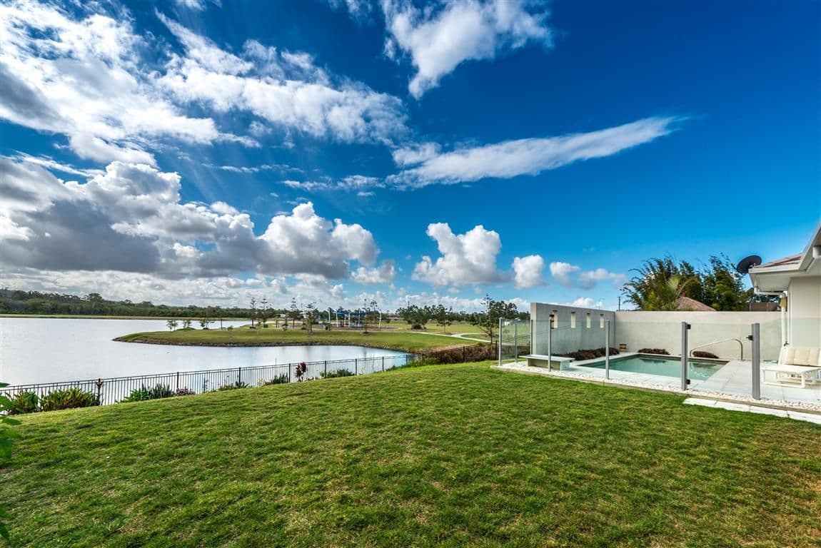 62 Rushcutter Avenue, OXENFORD QLD 4210, Oxenford - Thumbnail 2