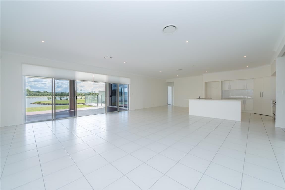62 Rushcutter Avenue, OXENFORD QLD 4210, Oxenford - Thumbnail 6