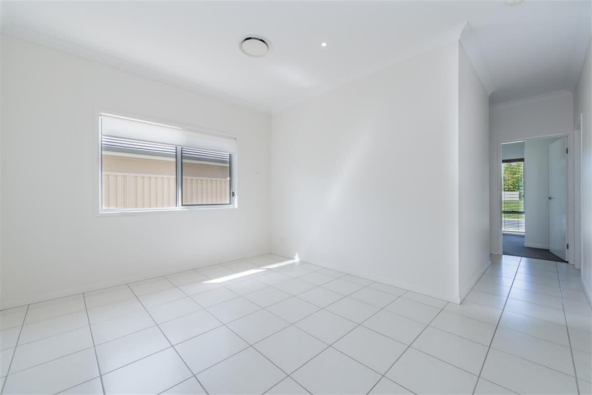 62 Rushcutter Avenue, OXENFORD QLD 4210, Oxenford - Thumbnail 7