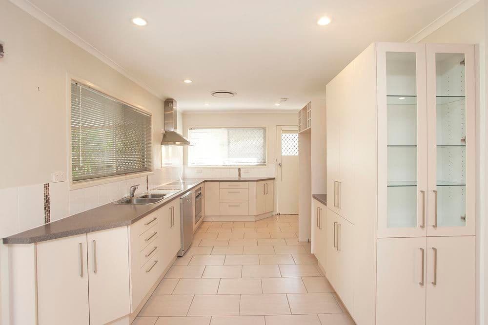 14 McCracken Street, WISHART QLD 4122, Wishart - Thumbnail 2