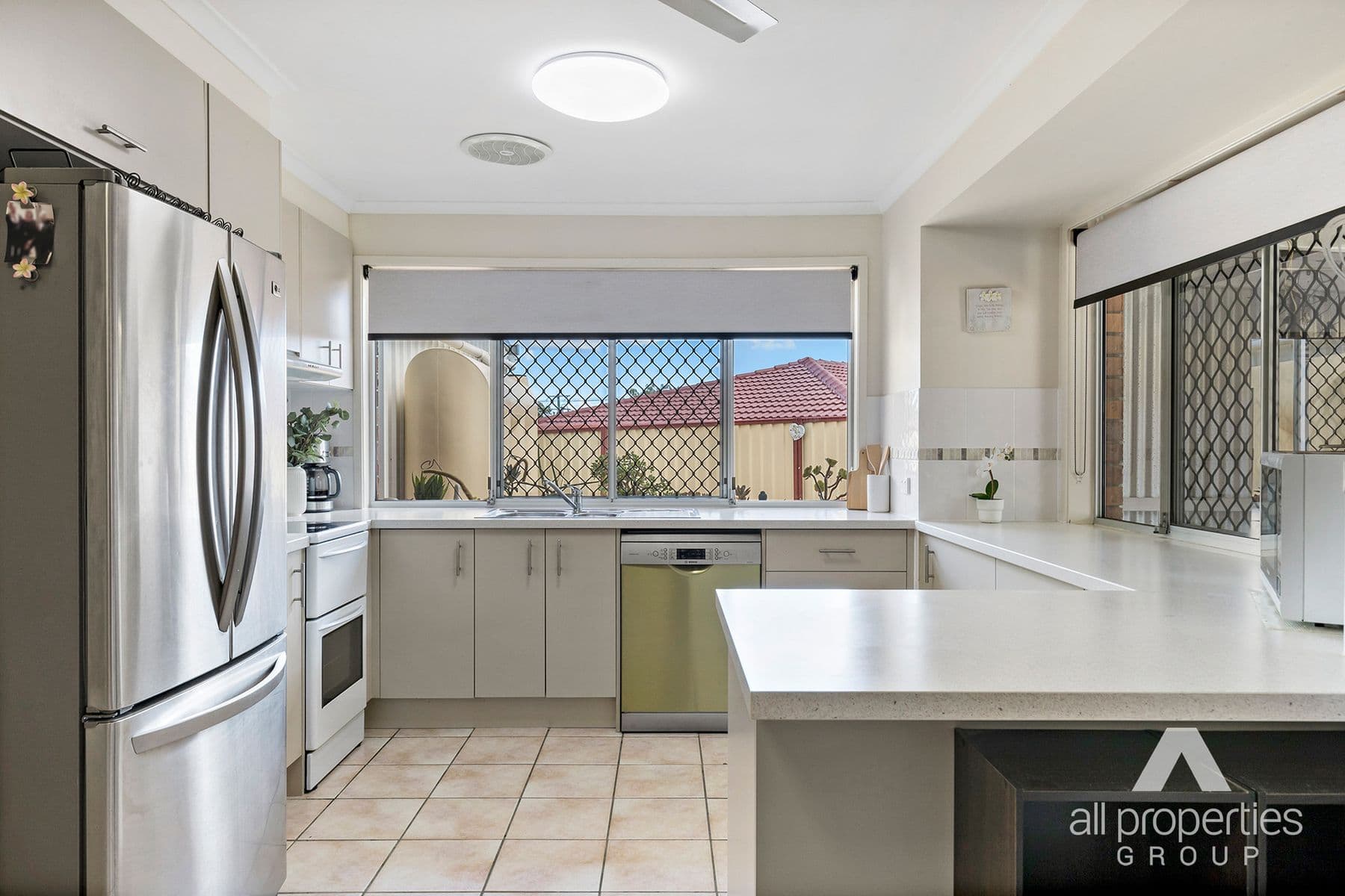 6 Kingfield Court, Regents Park QLD 4118, Regents Park - Thumbnail 2