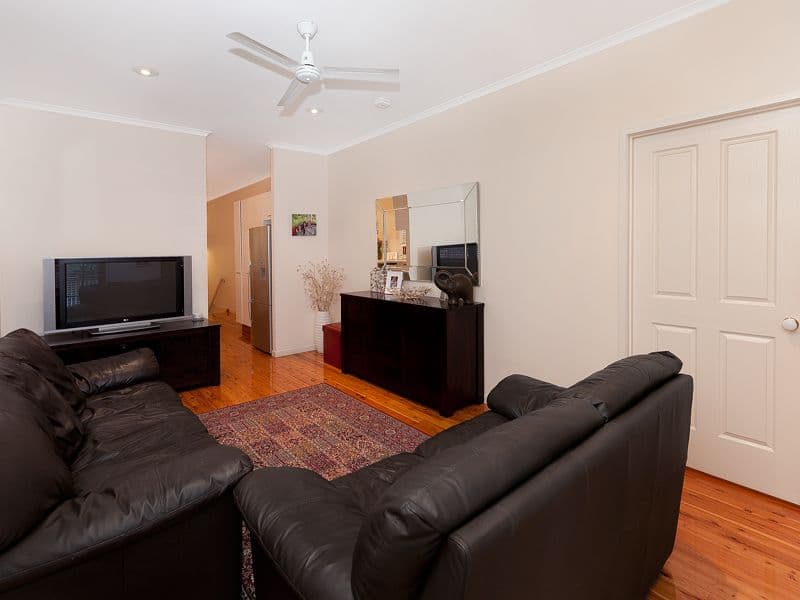 76 Sheffield Street, OXLEY QLD 4075, Oxley - Thumbnail 2