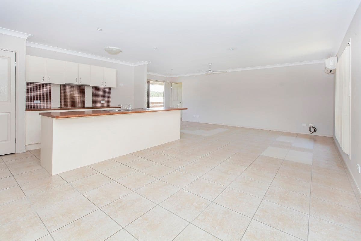 4 Wharf Court, Springfield Lakes QLD 4300, Springfield Lakes - Thumbnail 4