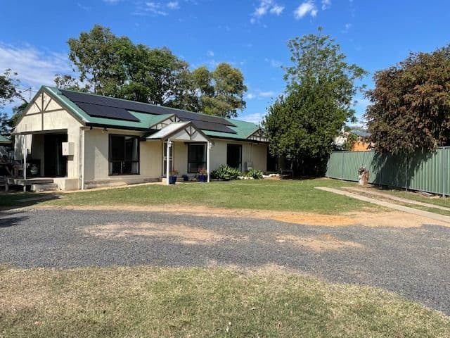 63 Jacaranda Drive, Moree NSW 2400, Moree - Thumbnail 2