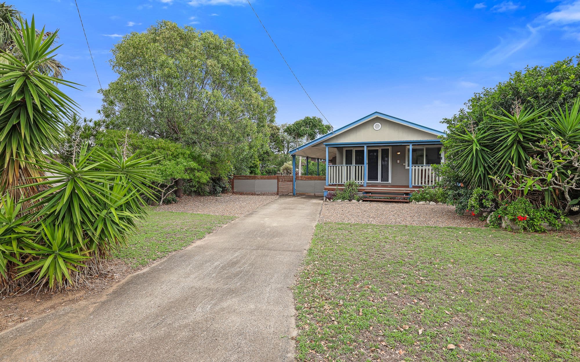 3 Hibiscus Avenue, Moore Park Beach QLD 4670, Moore Park Beach - Thumbnail 2