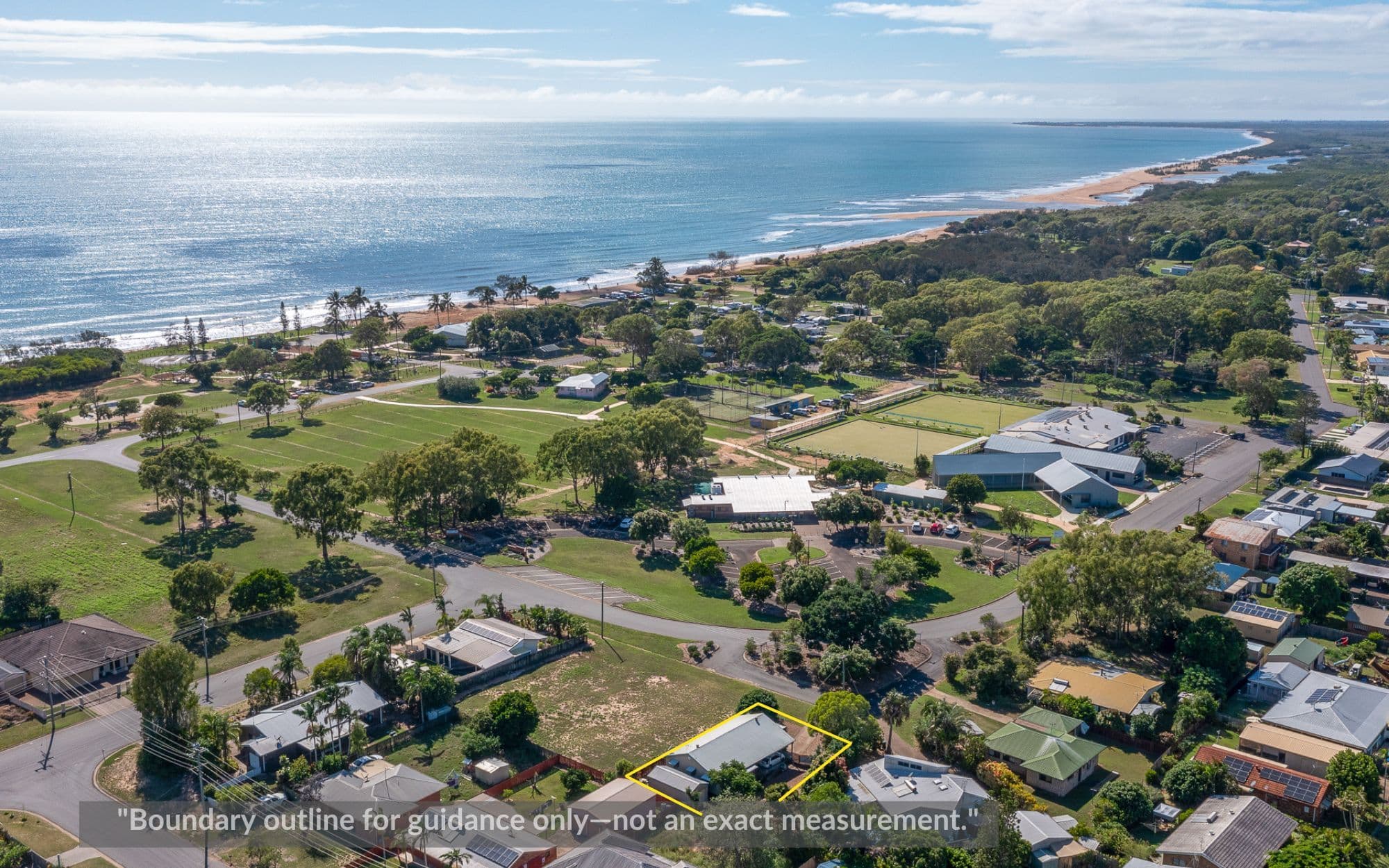 3 Hibiscus Avenue, Moore Park Beach QLD 4670, Moore Park Beach - Thumbnail 4