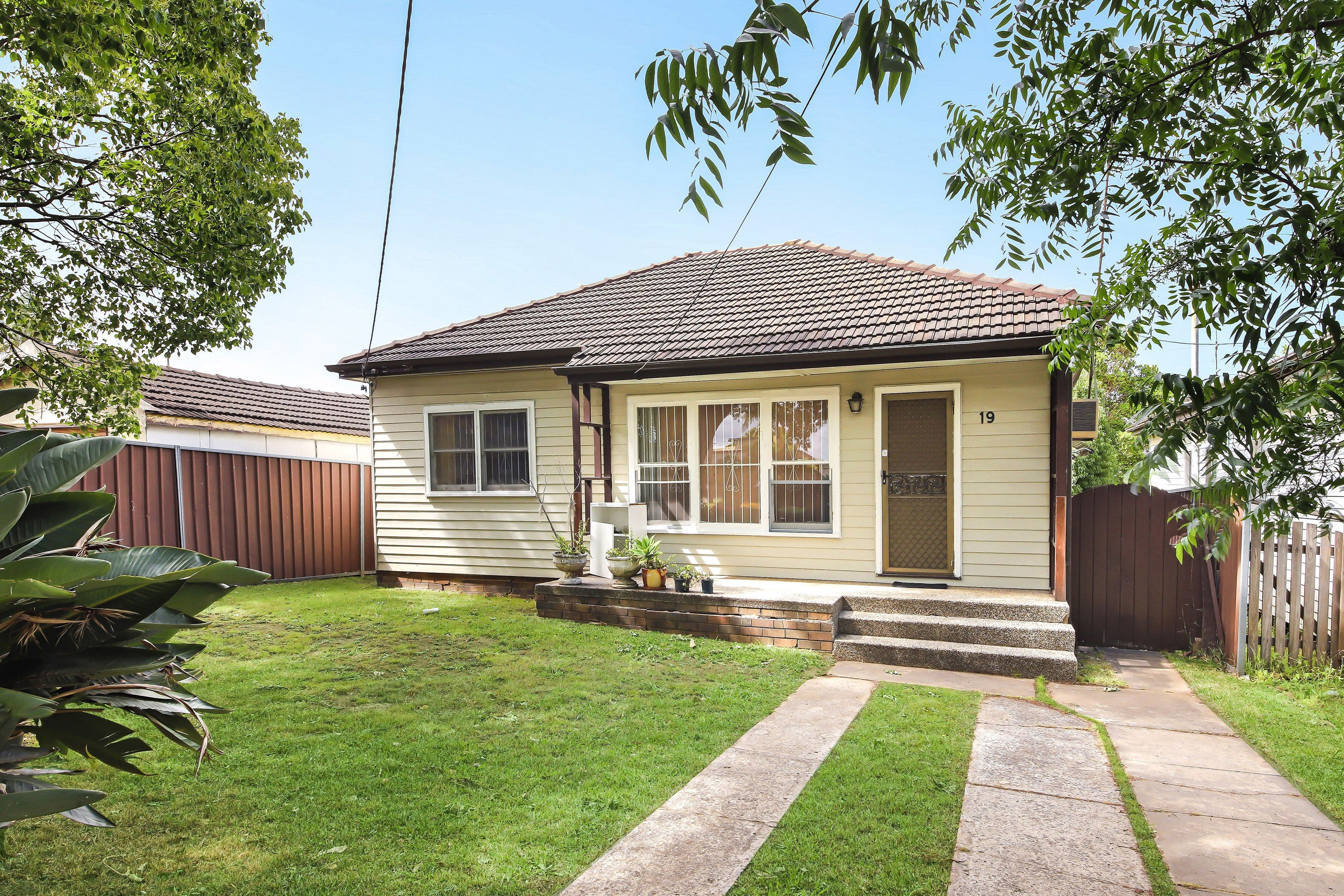 19 Stephenson Street, Birrong - Image 1