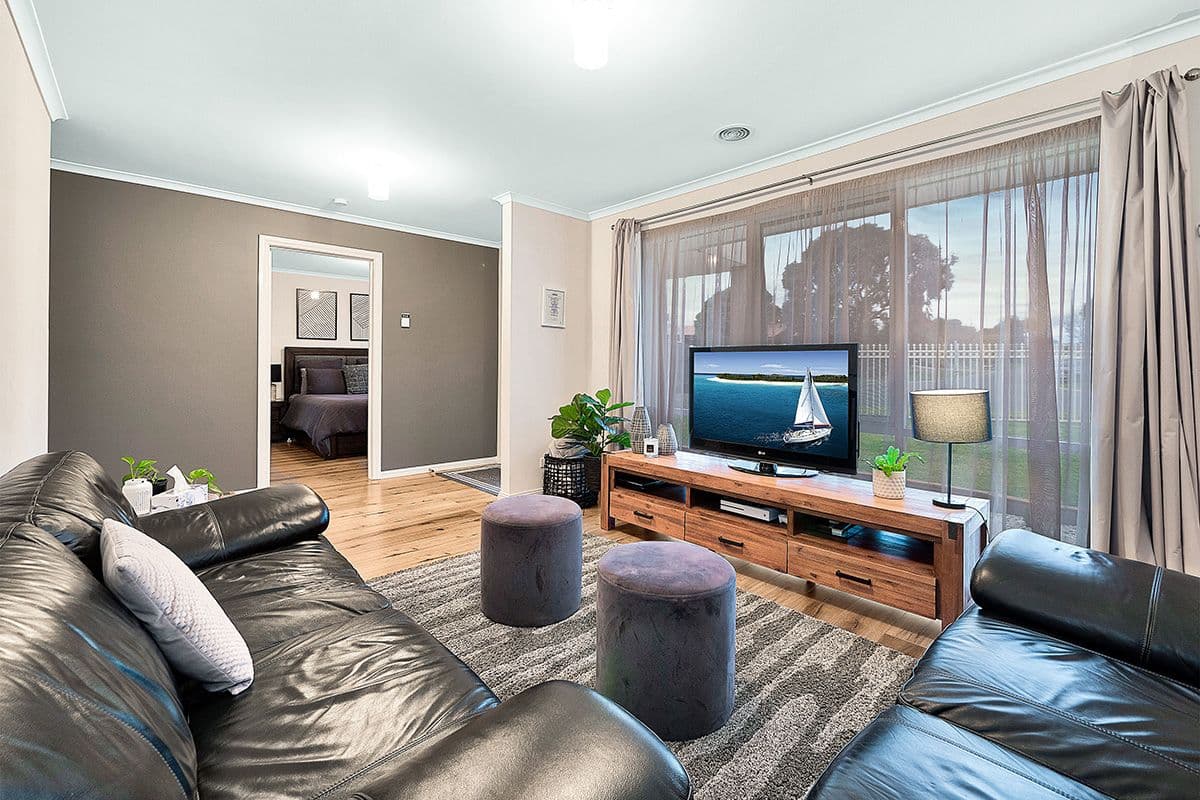 22 Denham Crescent, Cranbourne North VIC 3977, Cranbourne North - Thumbnail 3