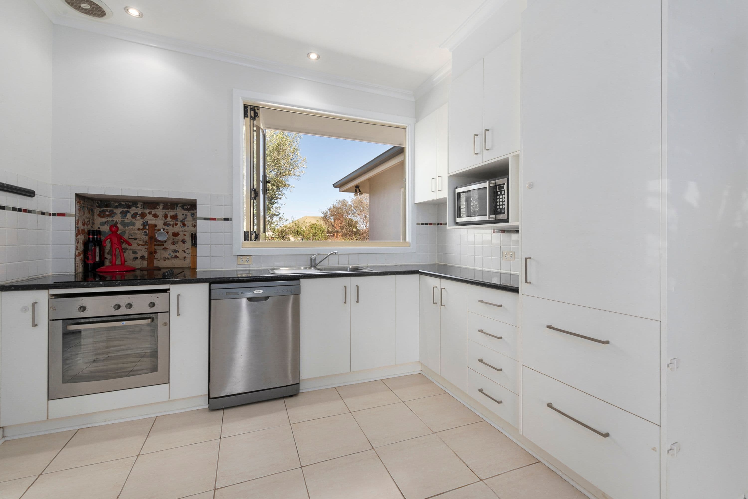 1 Martin Street, Yarrawonga VIC 3730, Yarrawonga - Thumbnail 2