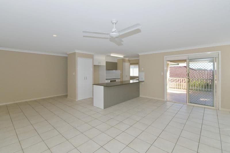 22 Hibertia Avenue, ELANORA QLD 4221, Elanora - Thumbnail 2