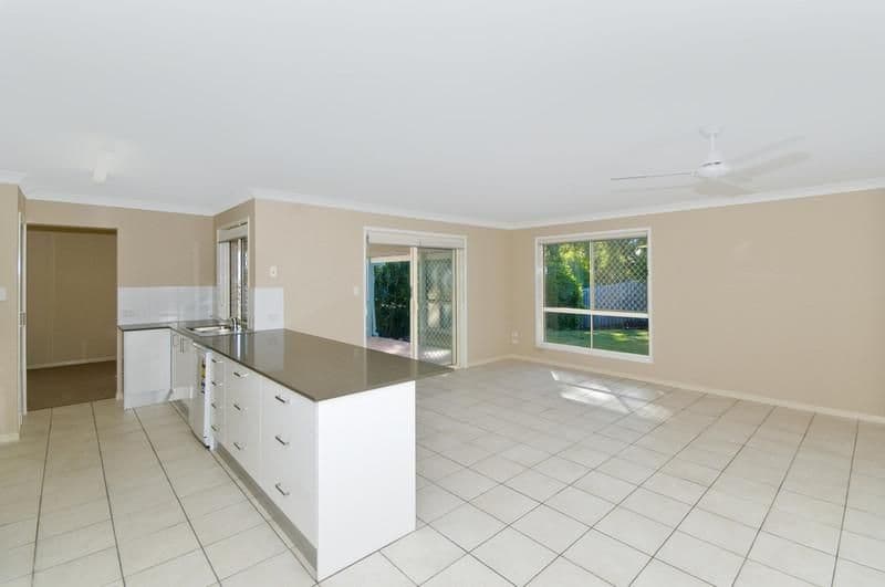 22 Hibertia Avenue, ELANORA QLD 4221, Elanora - Thumbnail 8