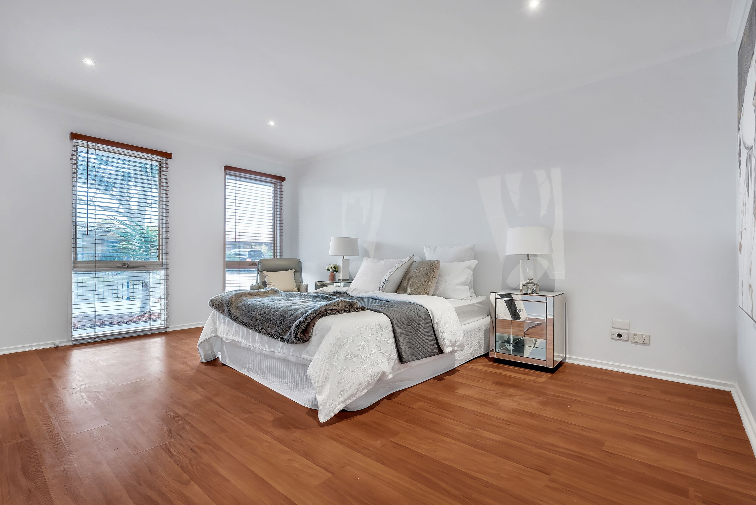 17 Yarcombe Crescent, Craigieburn VIC 3064, Craigieburn - Thumbnail 4