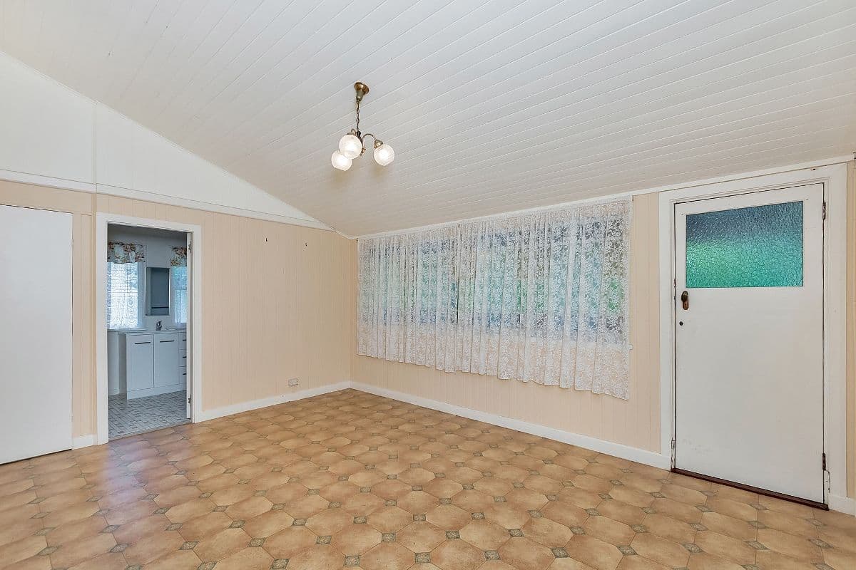 15 Frederick Street, Newtown QLD 4305, Newtown - Thumbnail 7