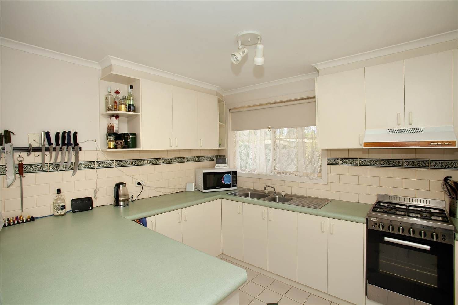 6 Antares Avenue, LARA VIC 3212, Lara - Thumbnail 2