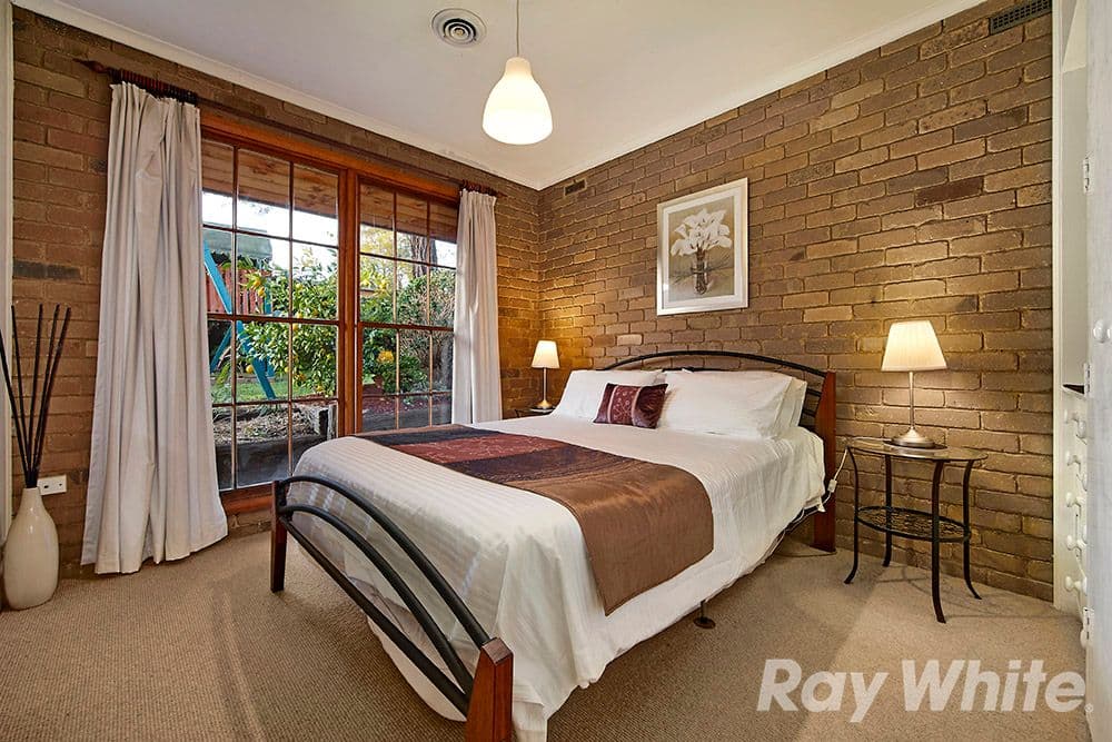 26 Bunker Crescent, Glen Waverley VIC 3150, Glen Waverley - Thumbnail 5