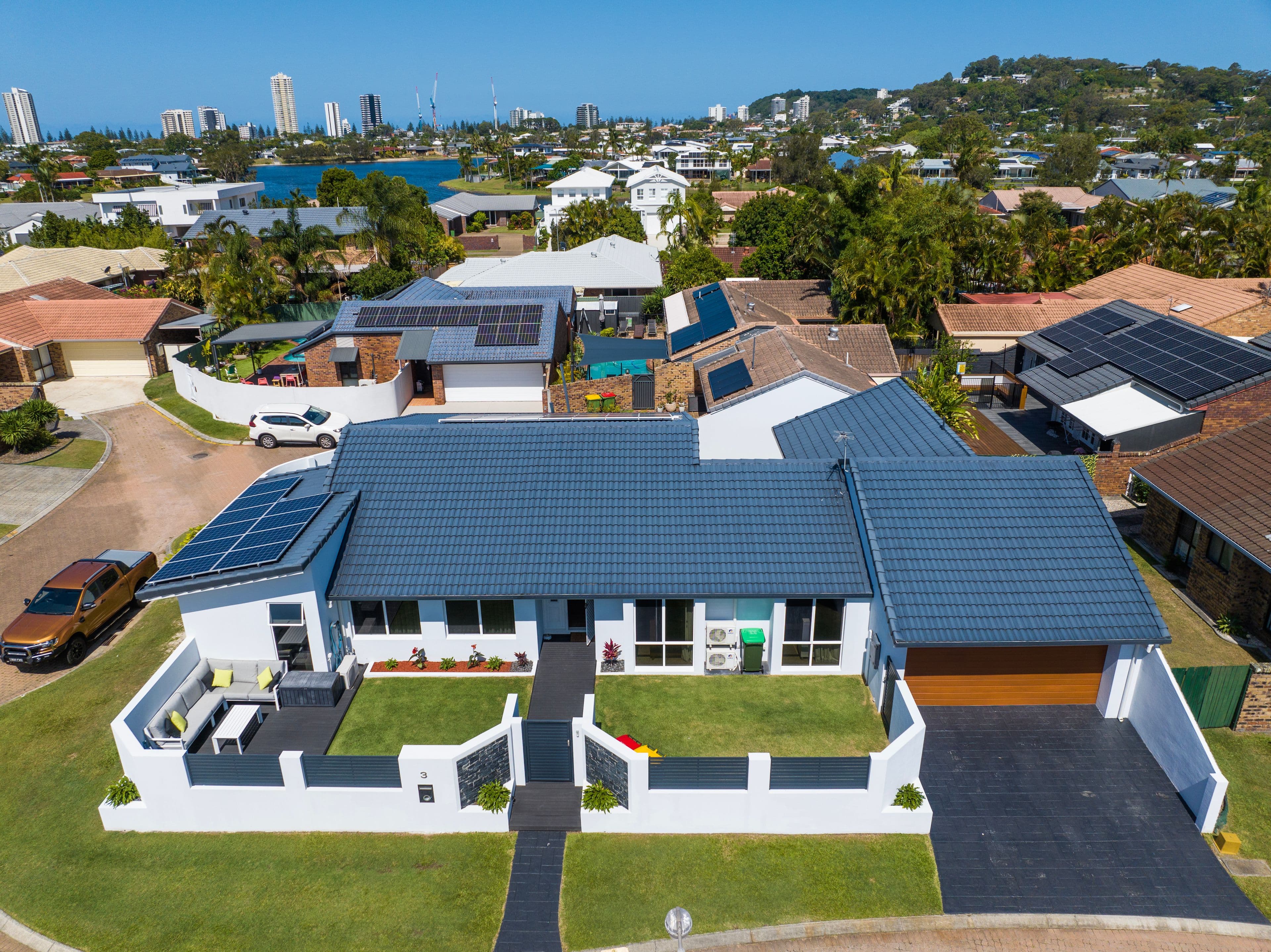 3 Oriole Court, Burleigh Waters QLD 4220, Burleigh Waters - Thumbnail 2