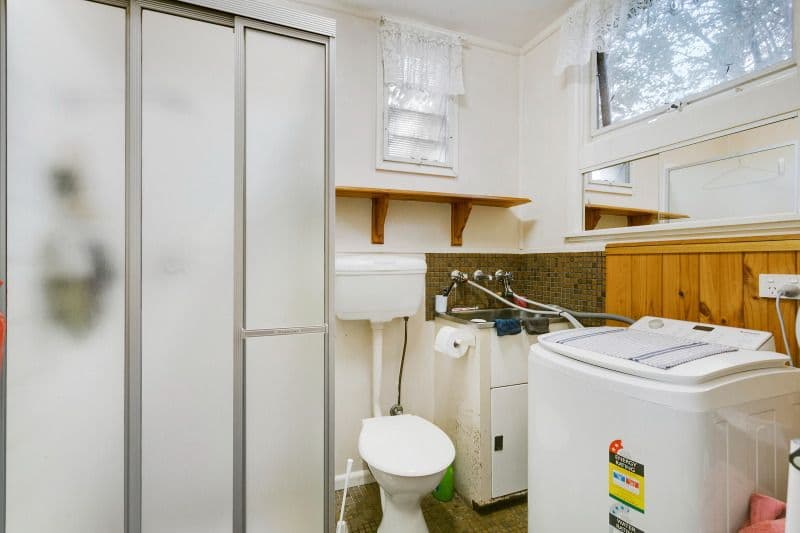 18 Lewis Street, Frankston VIC 3199, Frankston - Thumbnail 3