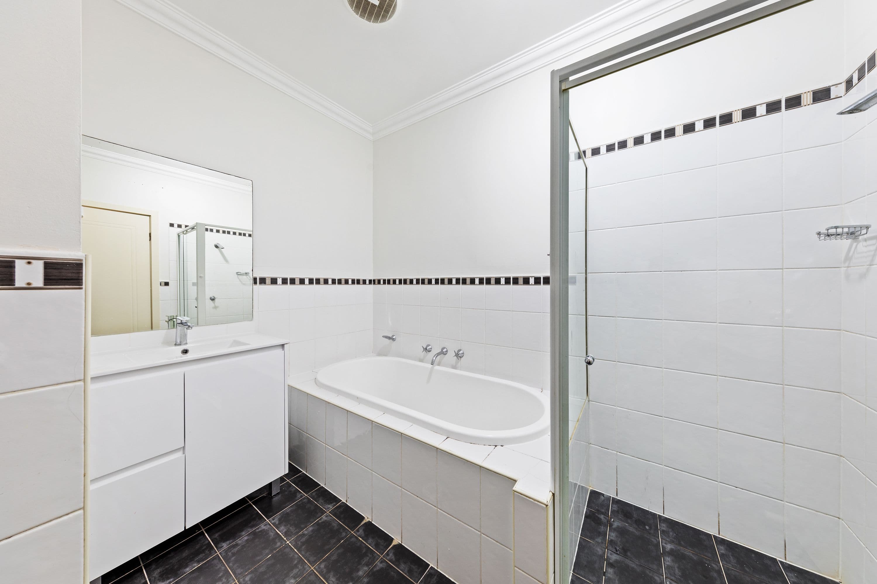 32 Lancaster Avenue, Punchbowl NSW 2196, Punchbowl - Thumbnail 5