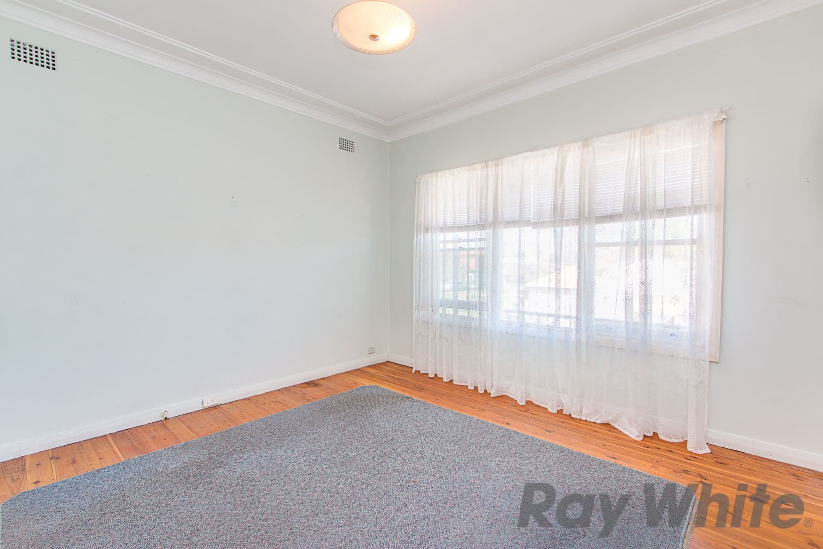 17 Dickinson Street, Charlestown - Thumbnail 4