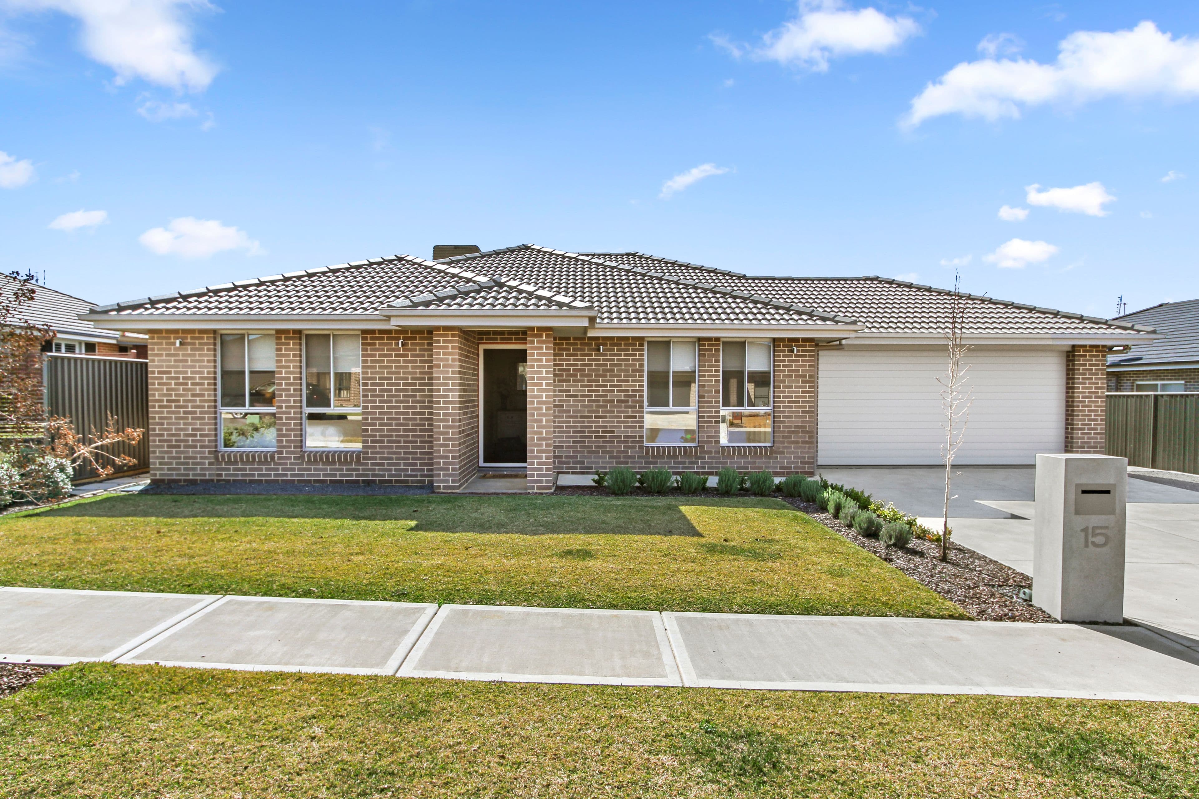 15 Faringdon Street, Tamworth NSW 2340, Tamworth - Image 1