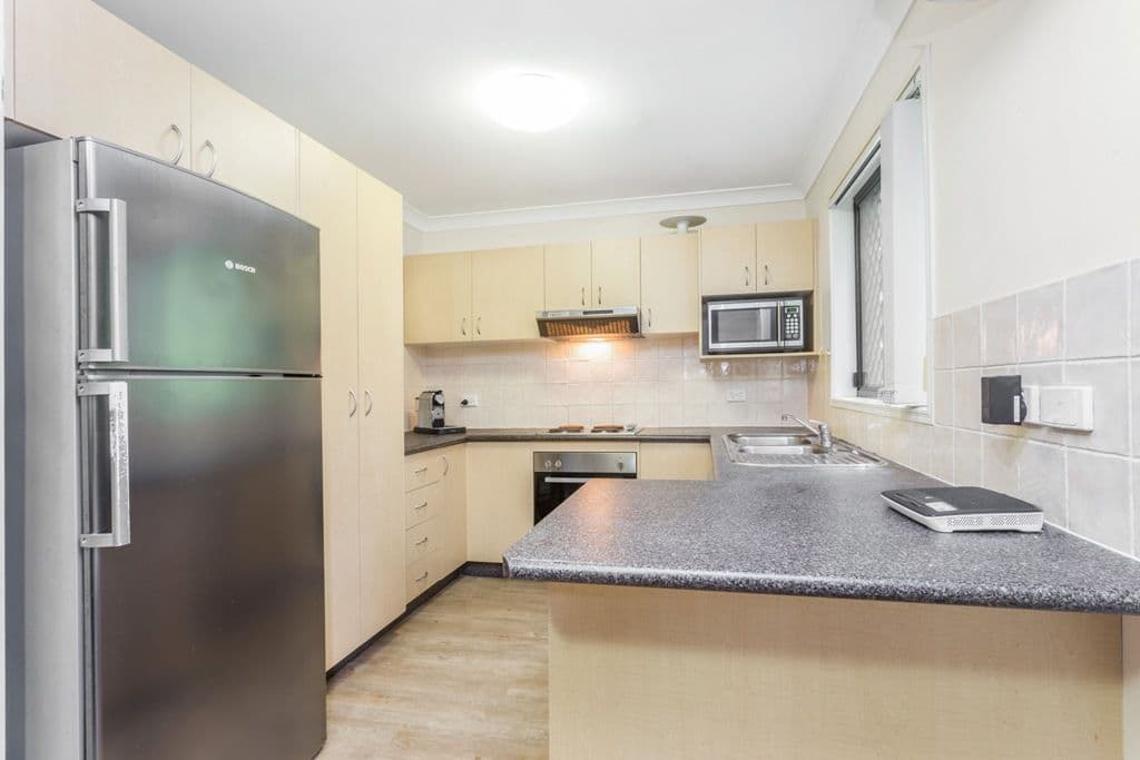 6 Rainey Street, Chermside QLD 4032, Chermside - Thumbnail 2
