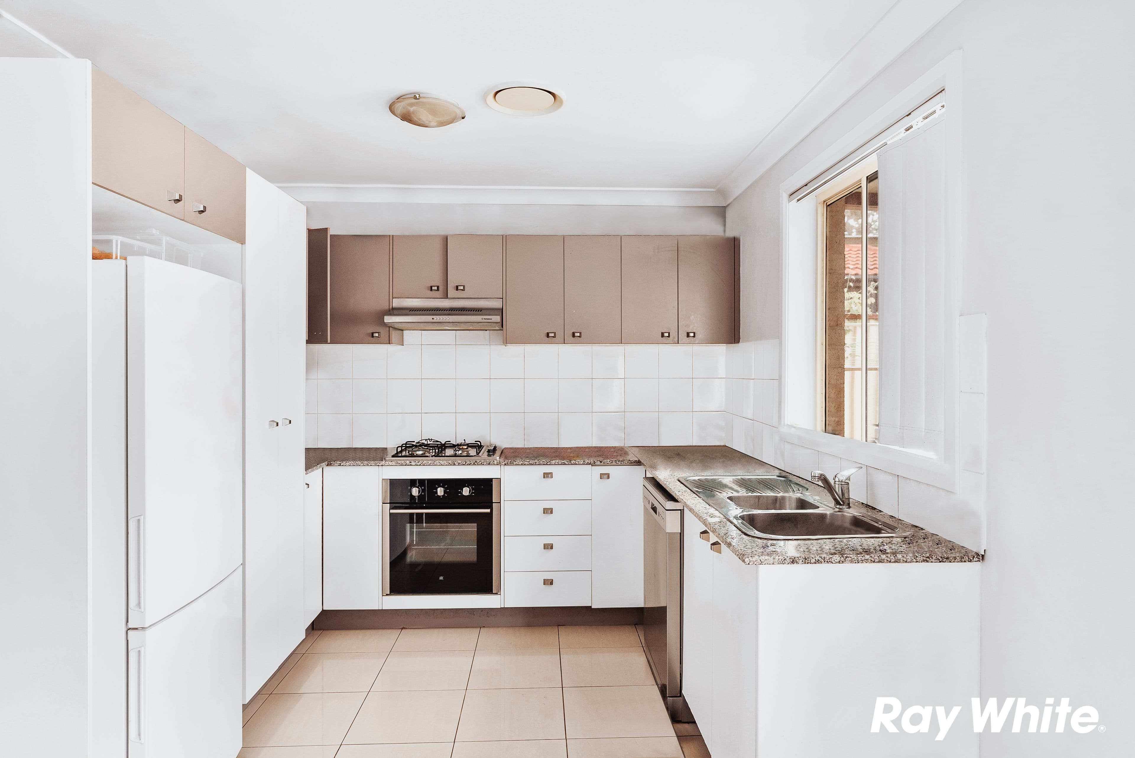 26 Kenyon Crescent, Doonside NSW 2767, Doonside - Thumbnail 2