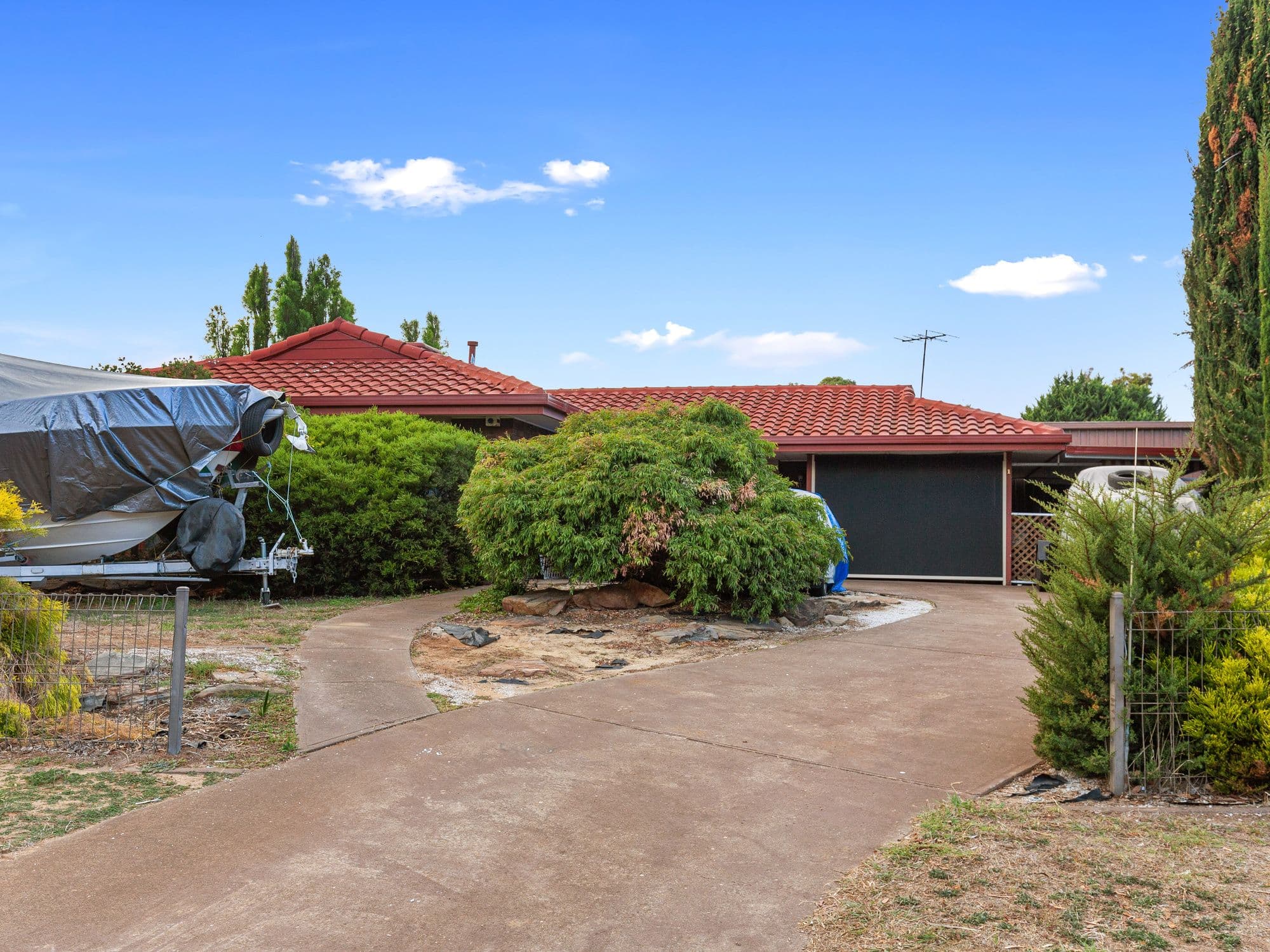 1 Waitara Court, Morphett Vale SA 5162, Morphett Vale - Image 1