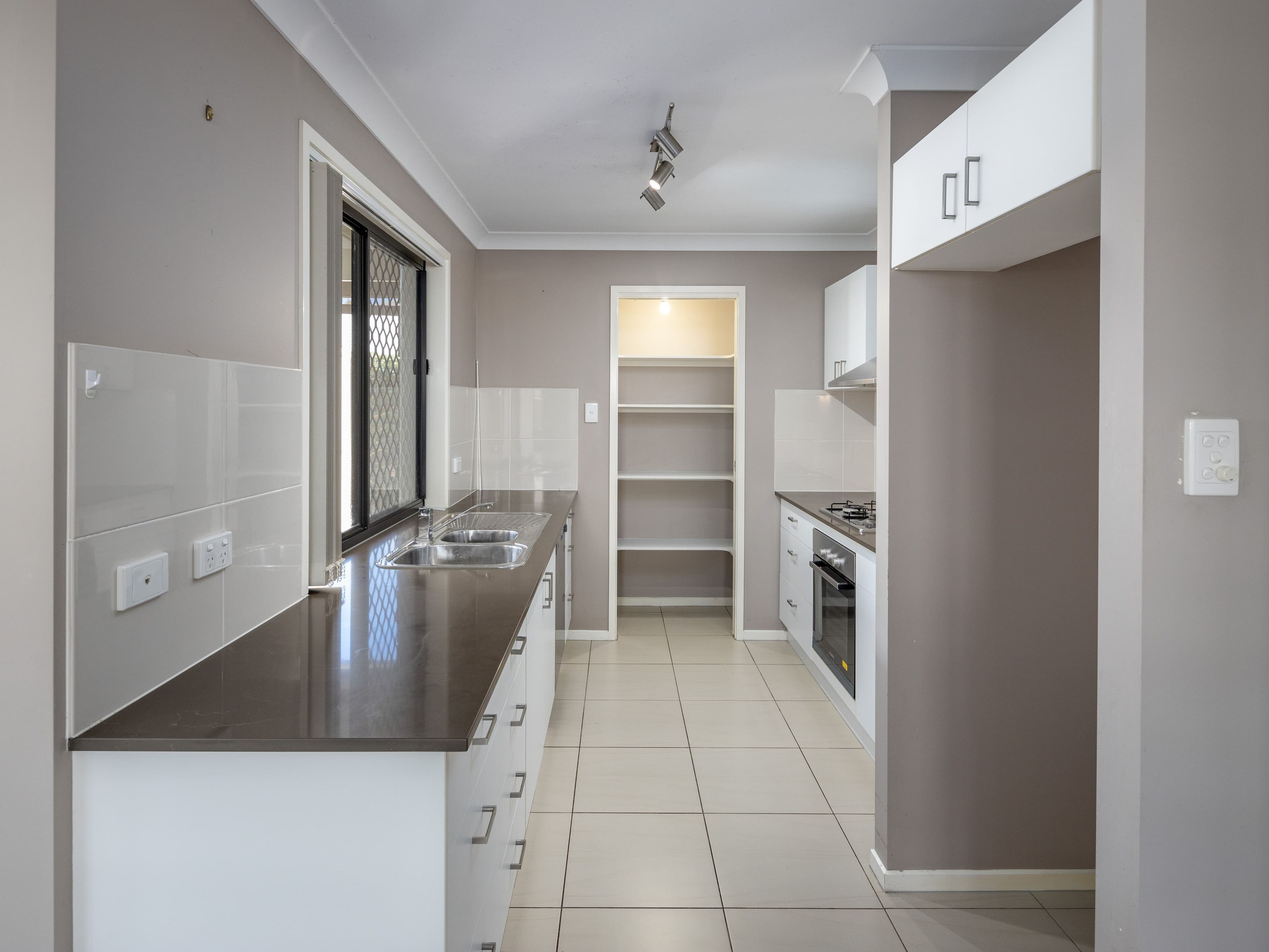 11 Bluestar Circuit, Caboolture QLD 4510, Caboolture - Thumbnail 4