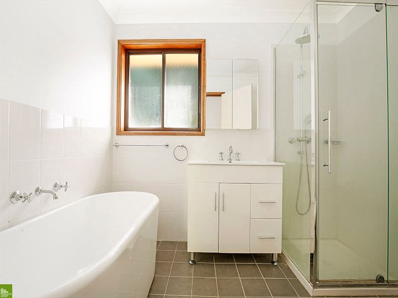1 Coral Crescent, Unanderra - Thumbnail 4