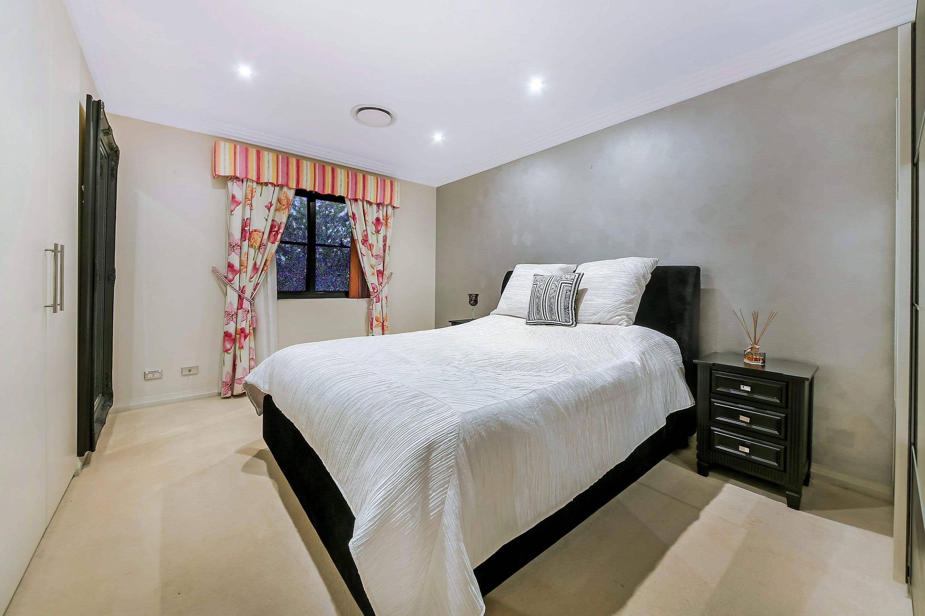 59 Noble Avenue, Mount Lewis - Thumbnail 8
