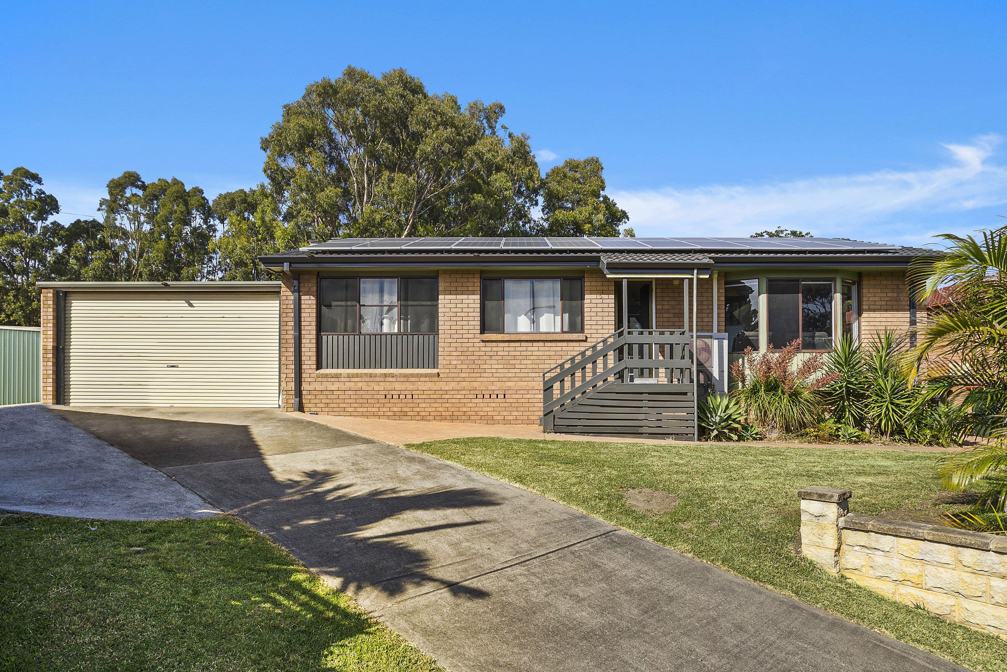 75-77 75-77 Jacob Drive, Rosenthal Heights - Image 1