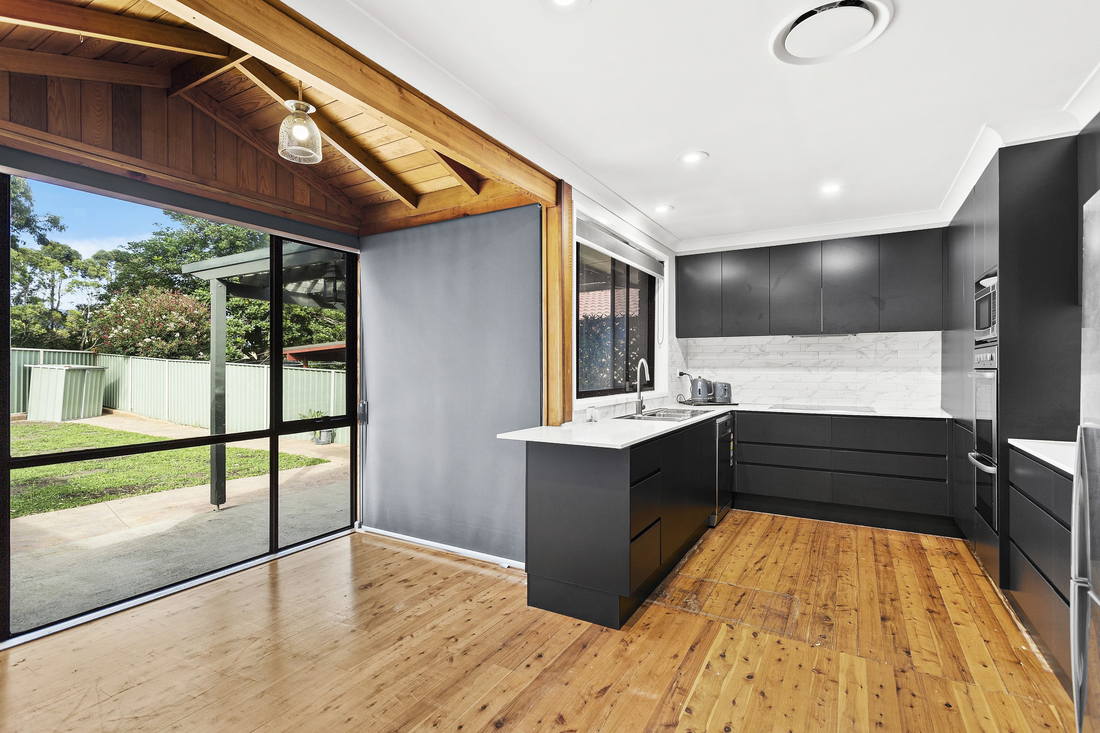 75-77 75-77 Jacob Drive, Rosenthal Heights - Thumbnail 2