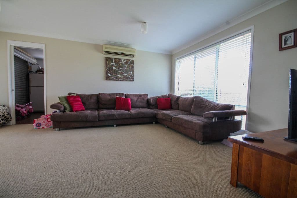 10 David Place, Mount Annan NSW 2567, Mount Annan - Thumbnail 2
