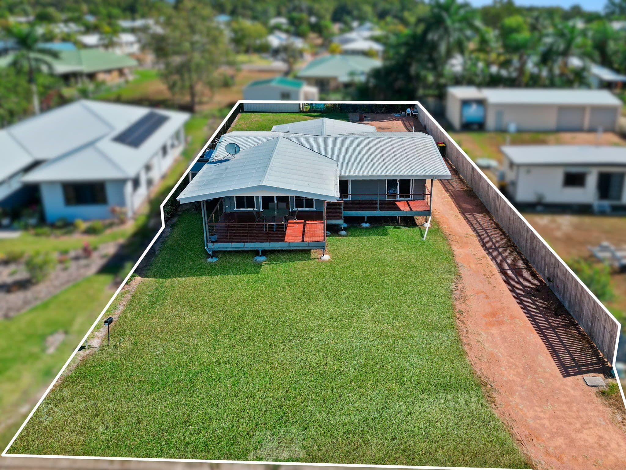 14 Medinah Court, Balgal Beach QLD 4816, Balgal Beach - Thumbnail 2