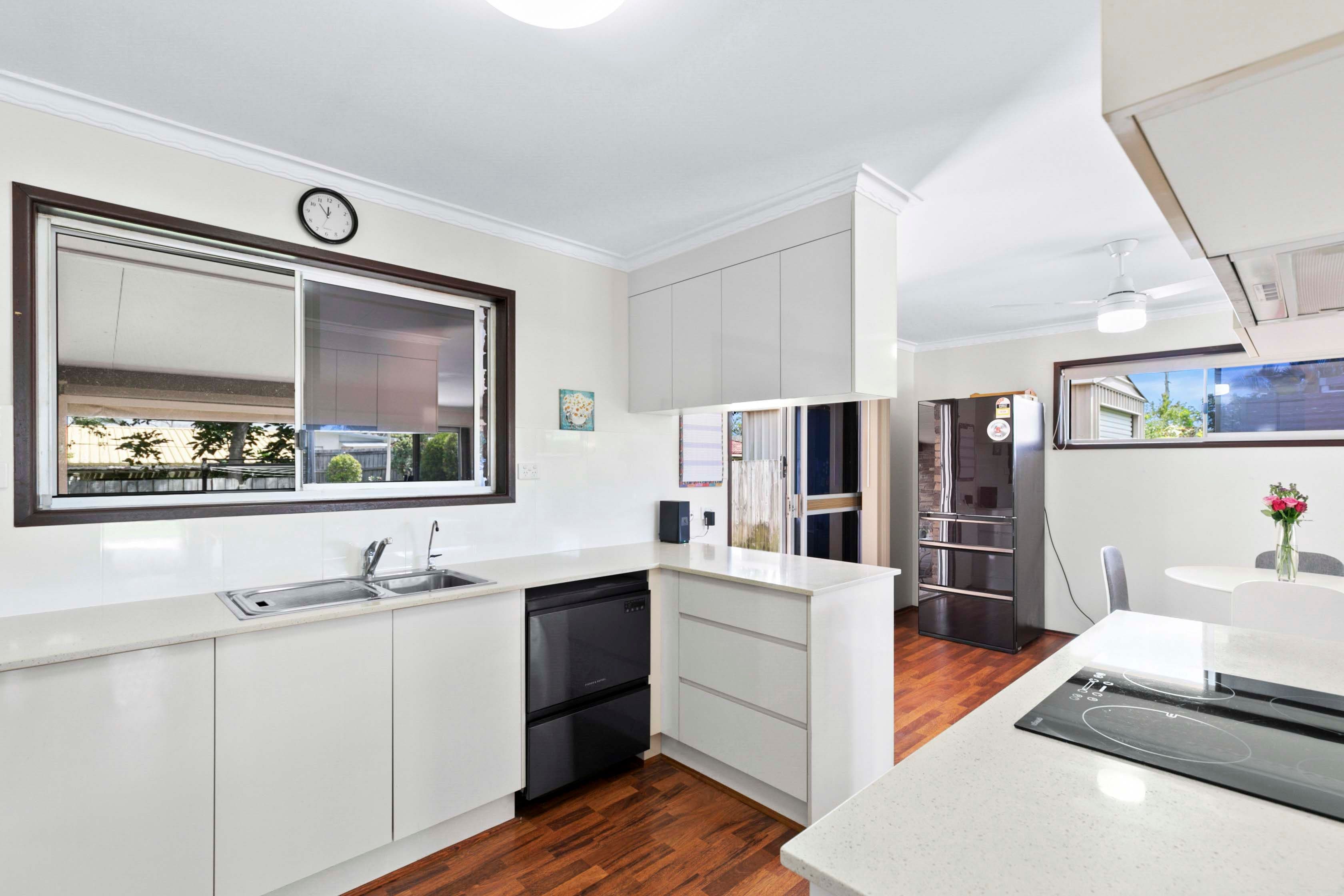 18 Hayworth Street, Point Vernon QLD 4655, Point Vernon - Thumbnail 8