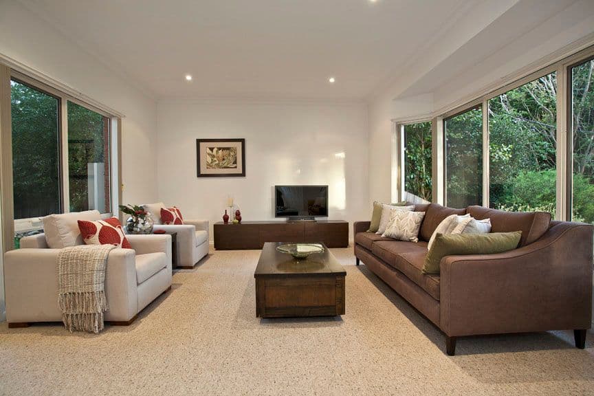 17 Lincoln Avenue, GLEN WAVERLEY VIC 3150, Glen Waverley - Thumbnail 4