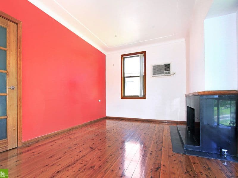31 Tresnan Street, UNANDERRA NSW 2526, Unanderra - Thumbnail 2
