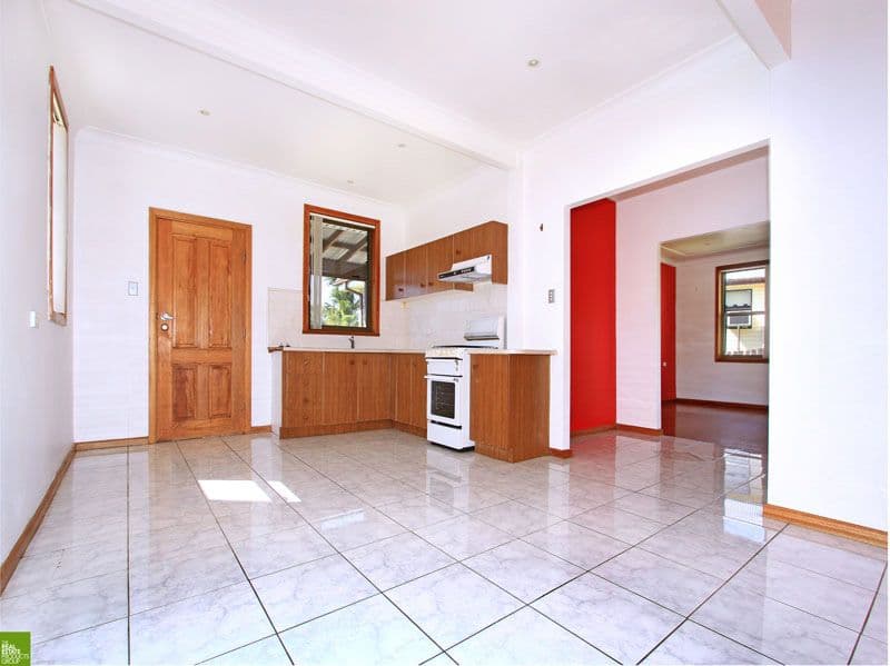 31 Tresnan Street, UNANDERRA NSW 2526, Unanderra - Thumbnail 5