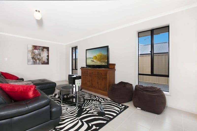 26 Cordage Court, SEAFORD MEADOWS SA 5169, Seaford Meadows - Thumbnail 4