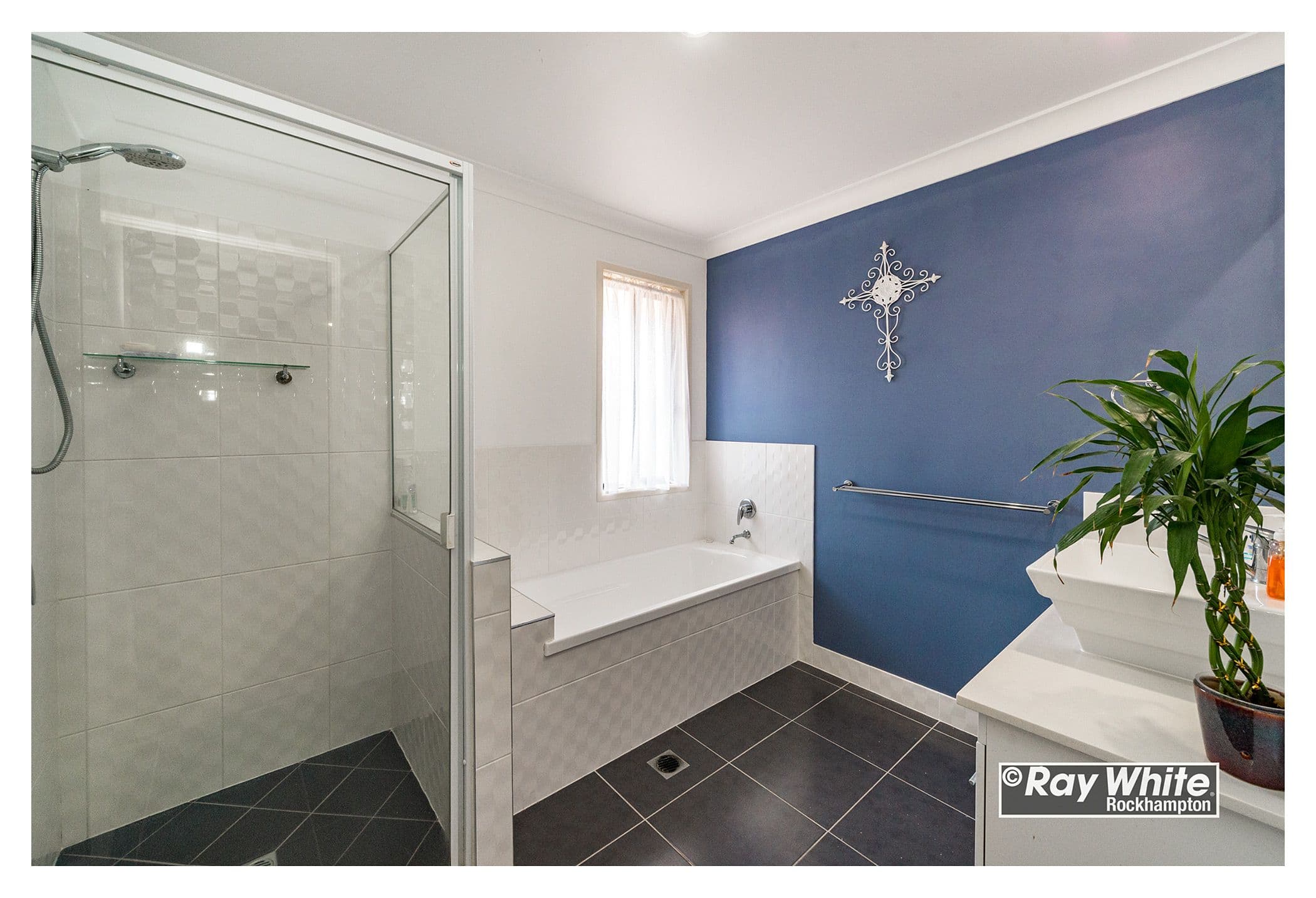 64 Bramble Street, Norman Gardens QLD 4701, Norman Gardens - Thumbnail 4