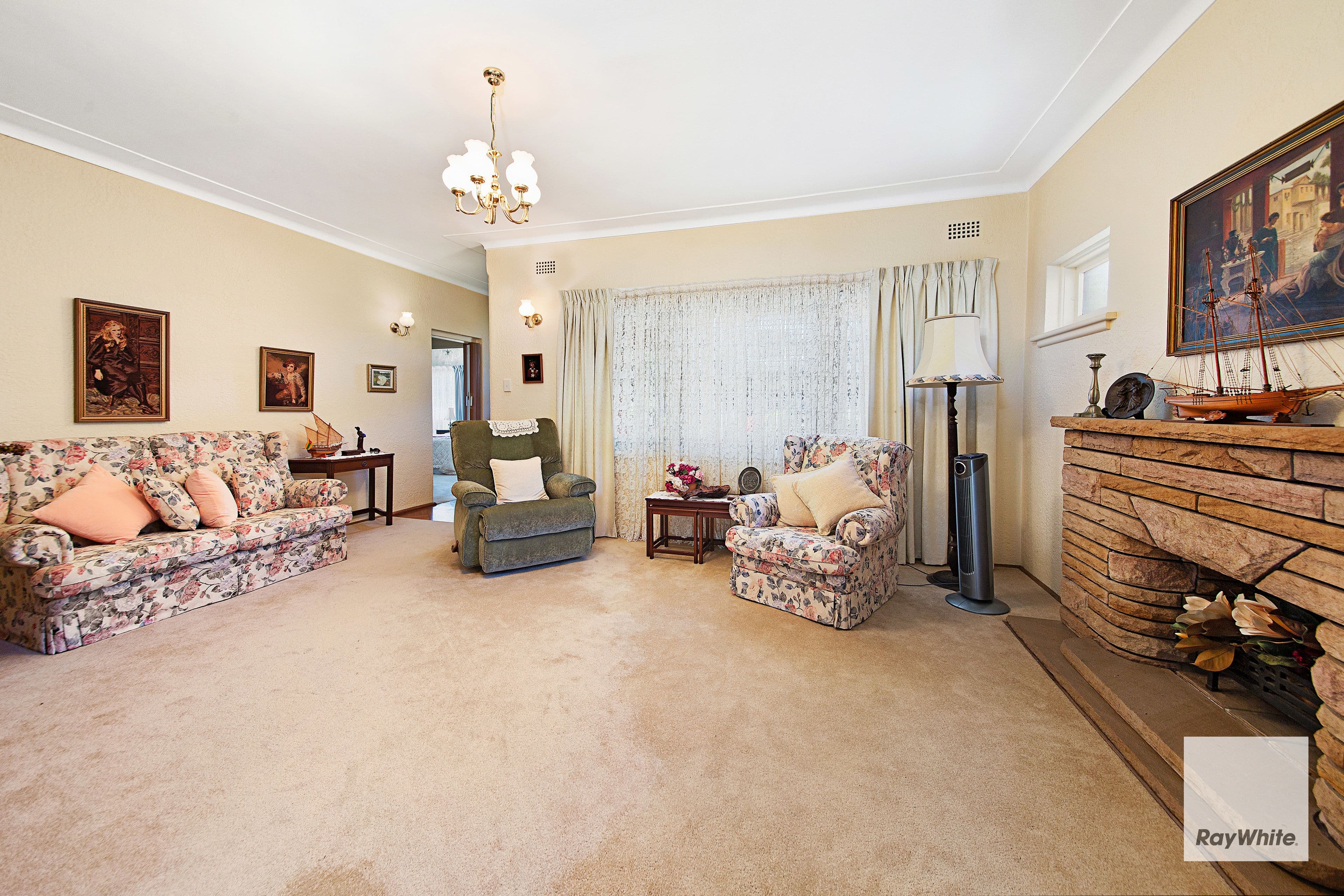 29 Kanoona Street, Caringbah South NSW 2229, Caringbah South - Thumbnail 3