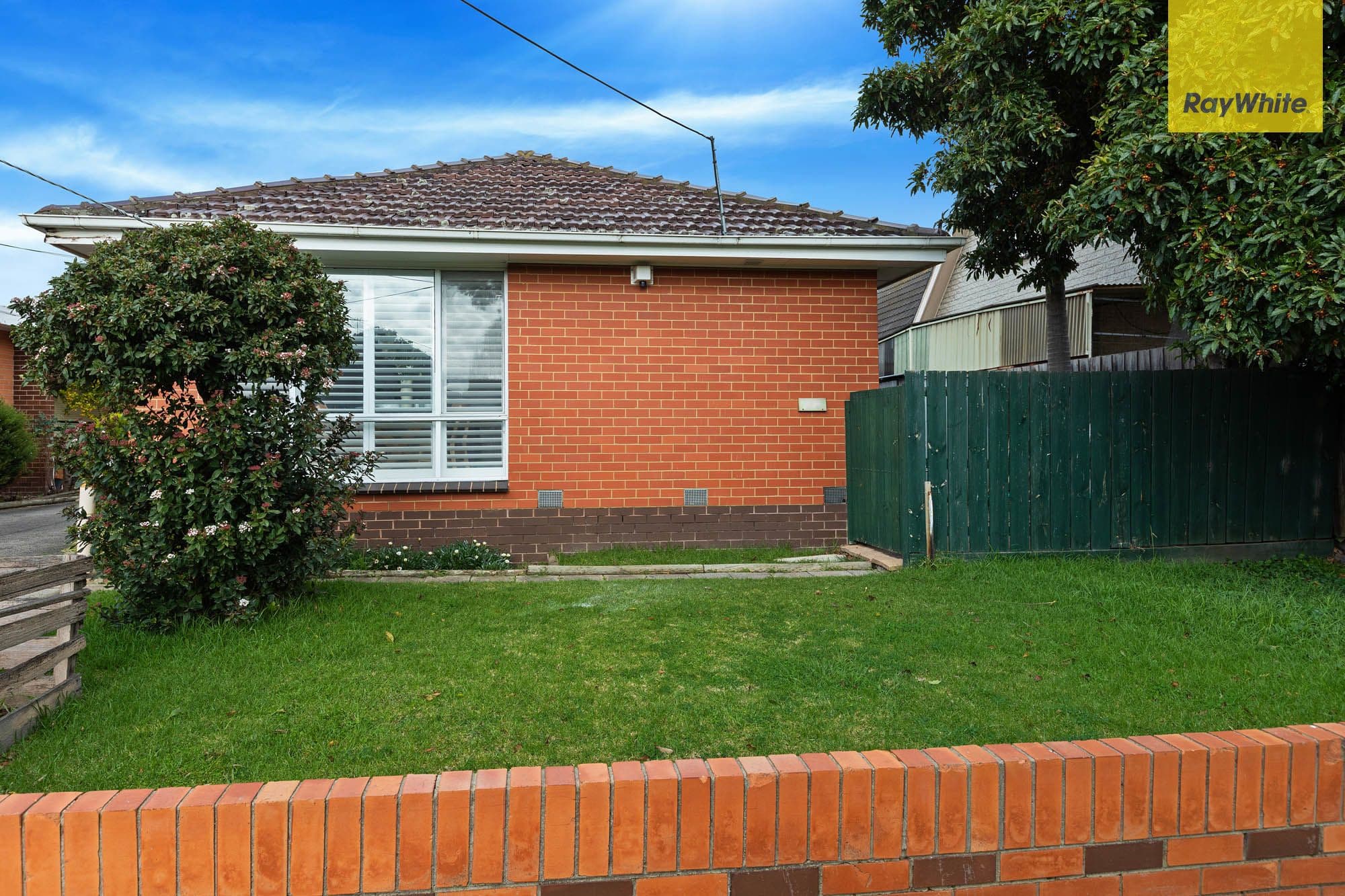 29 Yarmouth Avenue, St Albans VIC 3021, St Albans - Thumbnail 2