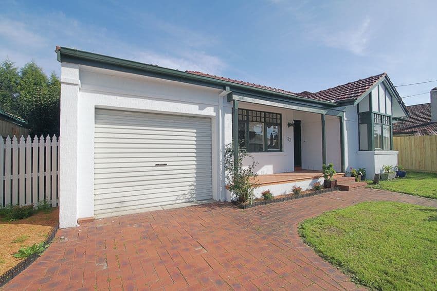 33 Oriel Road, IVANHOE VIC 3079, Ivanhoe - Image 1