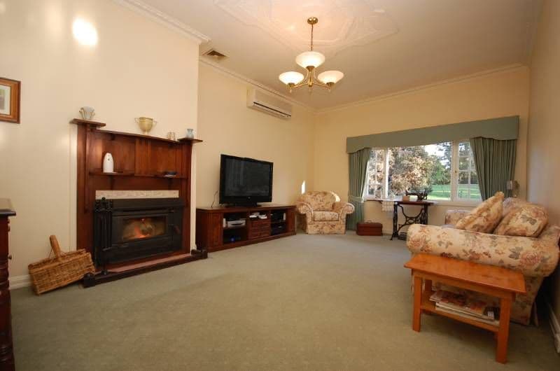 WANDIN EAST VIC 3139, Wandin East - Thumbnail 5