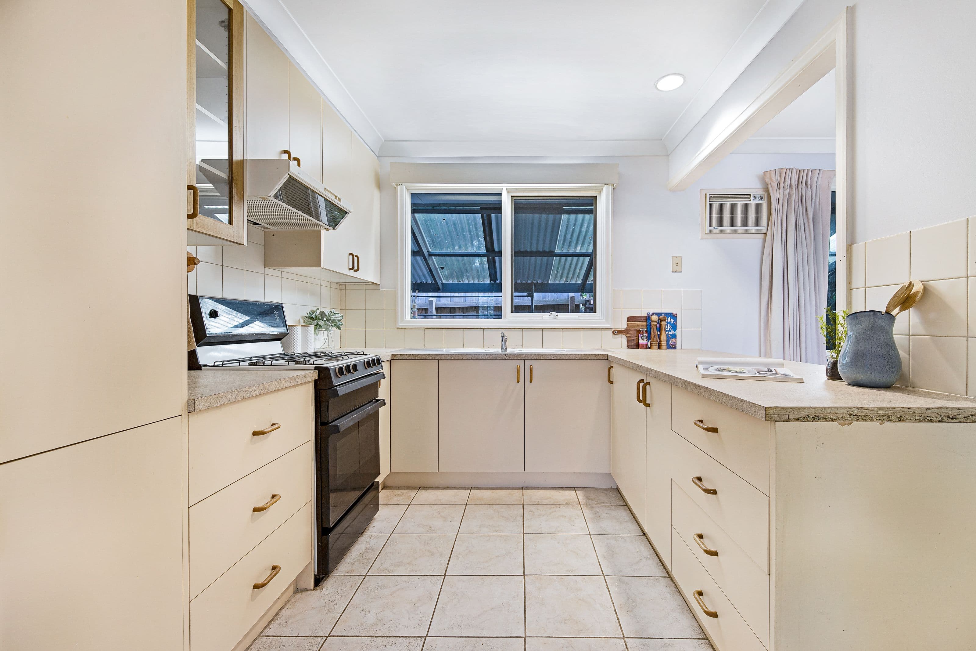 88 Blackburn Road, Glen Waverley VIC 3150, Glen Waverley - Thumbnail 2